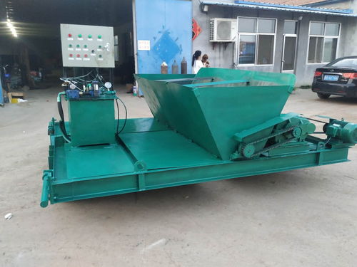 硬质渠成型机与滑模机 巴里坤地区高效水利工程建设推荐及润滑设备的重要性